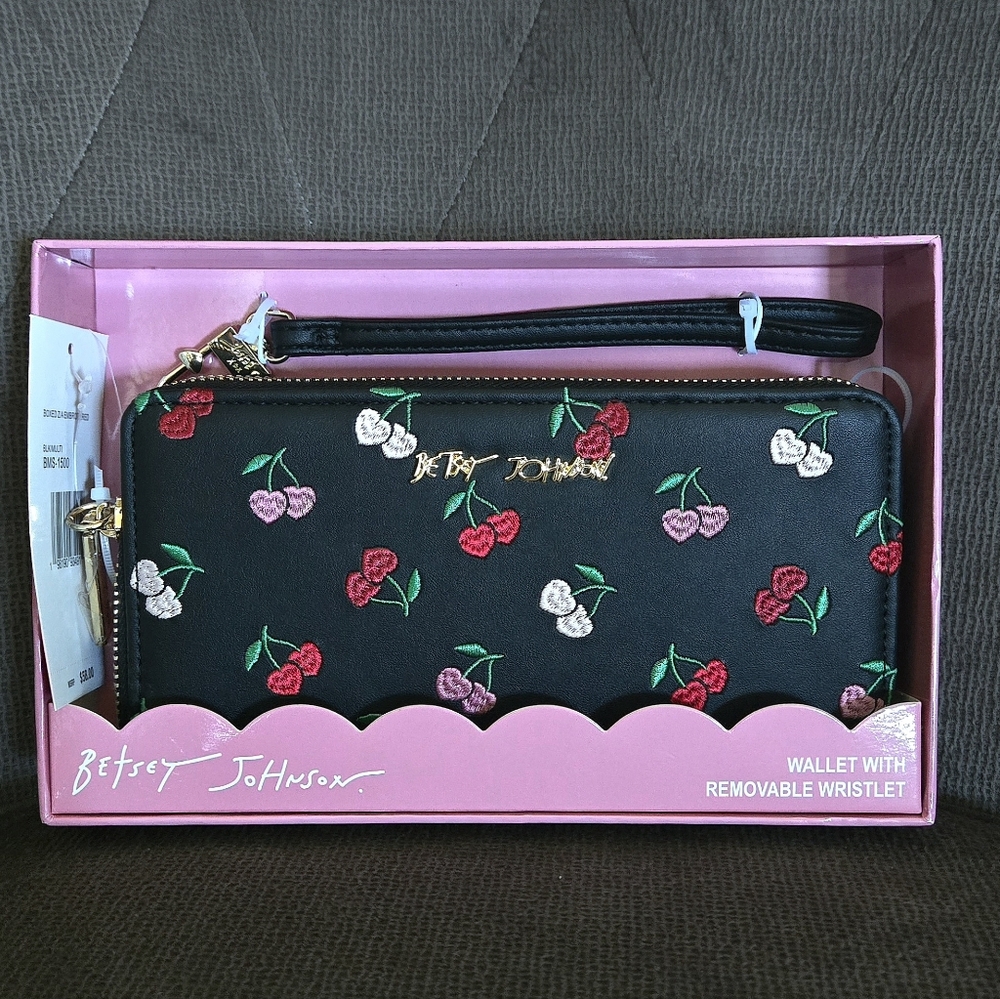 Betsey Johnson Embroidered🪡 Cherries🍒 Zip Around Wristlet - NIB - Picture 11 of 16